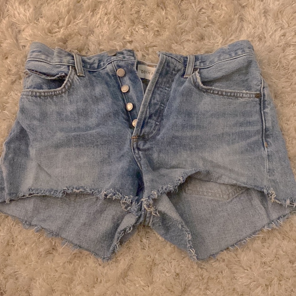 Denim Forum jean shorts!